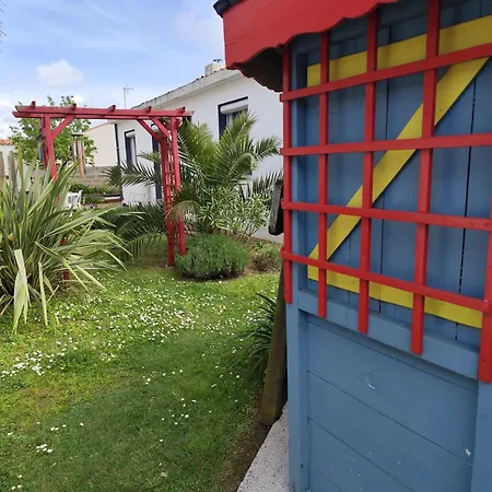 펜션 Maison Familiale Avec Grand Jardin Clos Et Parking Gratuit Aux Sables D'olonne *