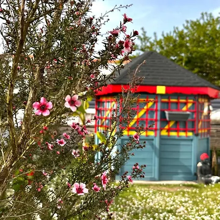 펜션 Maison Familiale Avec Grand Jardin Clos Et Parking Gratuit Aux Sables D'olonne Les Sables-dʼOlonne