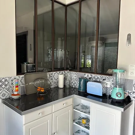 Maison Familiale Avec Grand Jardin Clos Et Parking Gratuit Aux Sables D'olonne Vakantiehuis Les Sables-dʼOlonne